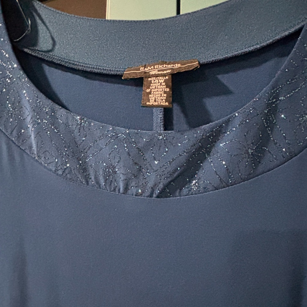 2 Piece R & M Richard’s Woman’s Dress, Size 14W - Picture 10 of 11